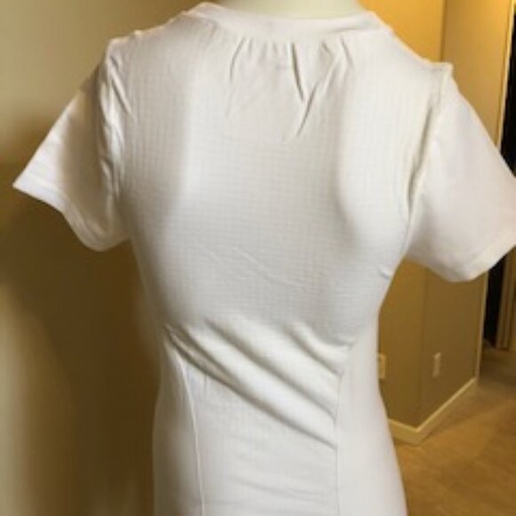 Puma Activewear Short Sleeve Crew Neck USP Compression Top White Sz L NWOT - Picture 2 of 4